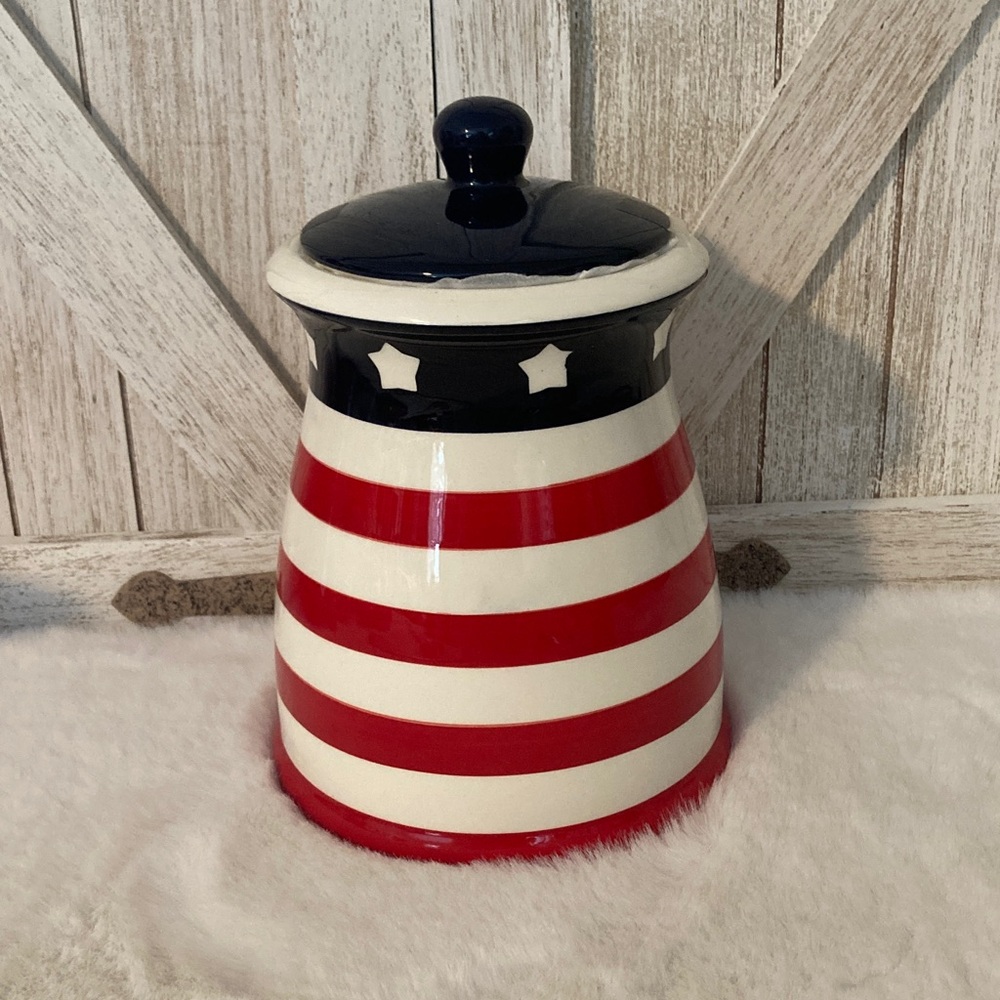Terramoto Patriotic Striped Ceramic Canister
